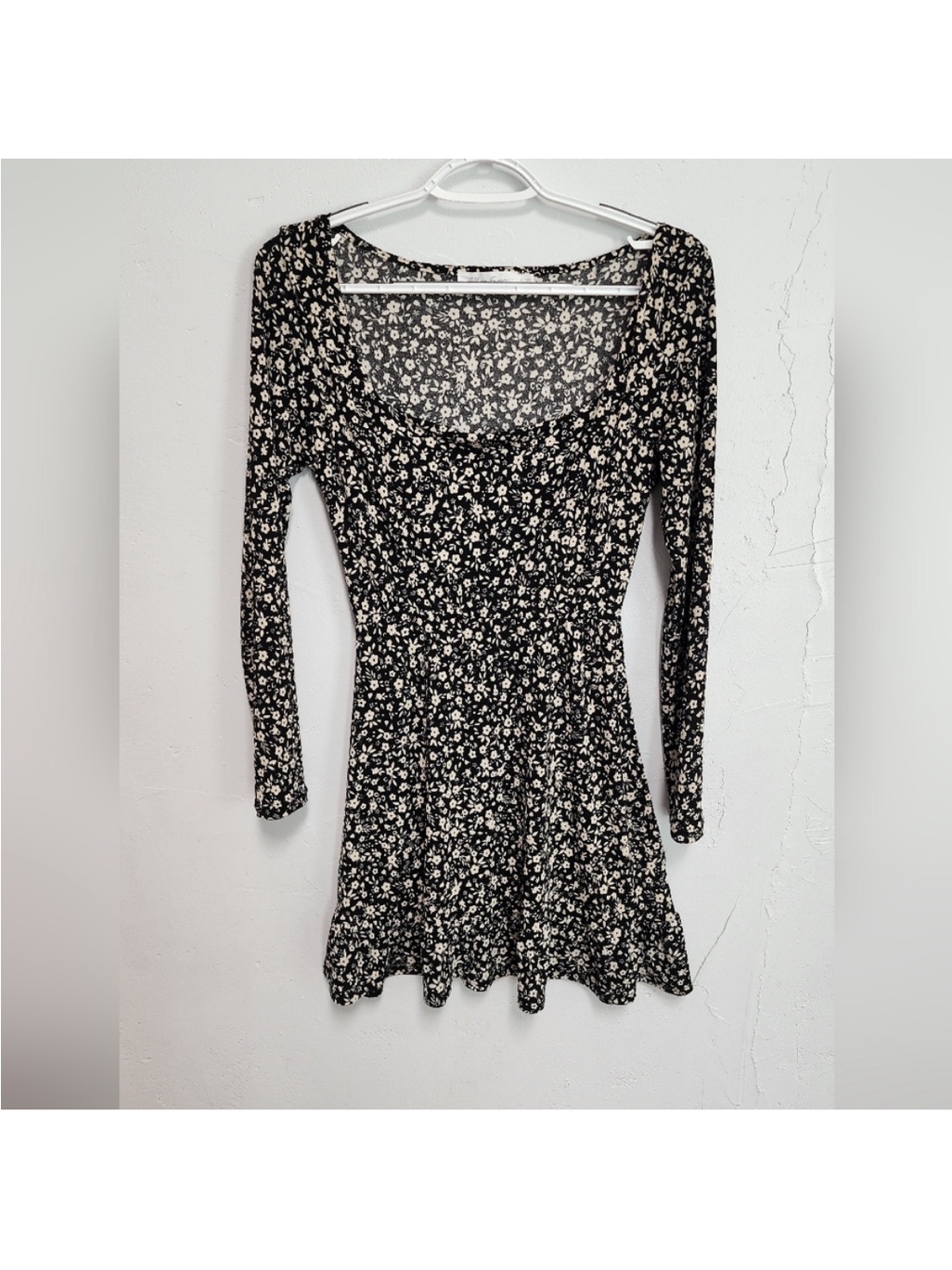 All In Favor Black And White Floral Scoop-Neck Mini Dress